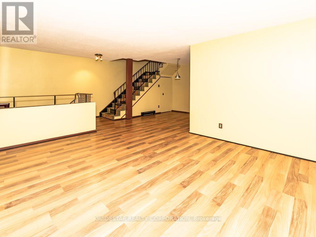 122 Renova Private, Ottawa, Ontario  K1G 4C6 - Photo 8 - X12494822