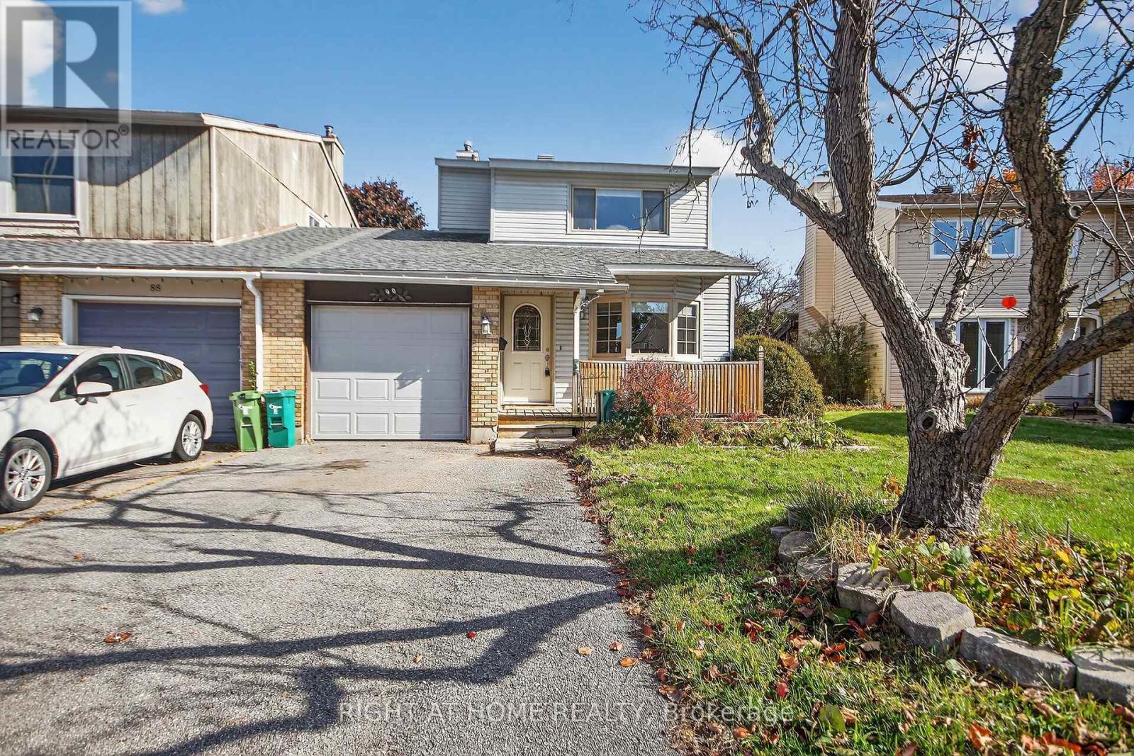 90 SHERWAY DRIVE, Ottawa, Ontario