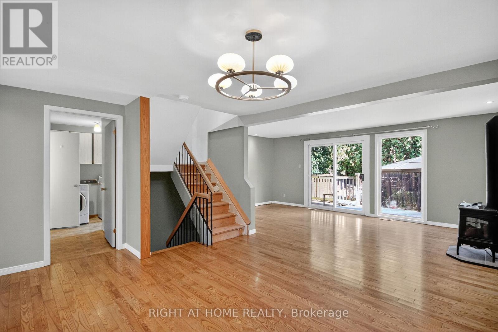 90 Sherway Drive, Ottawa, Ontario  K2J 1N8 - Photo 12 - X12494832