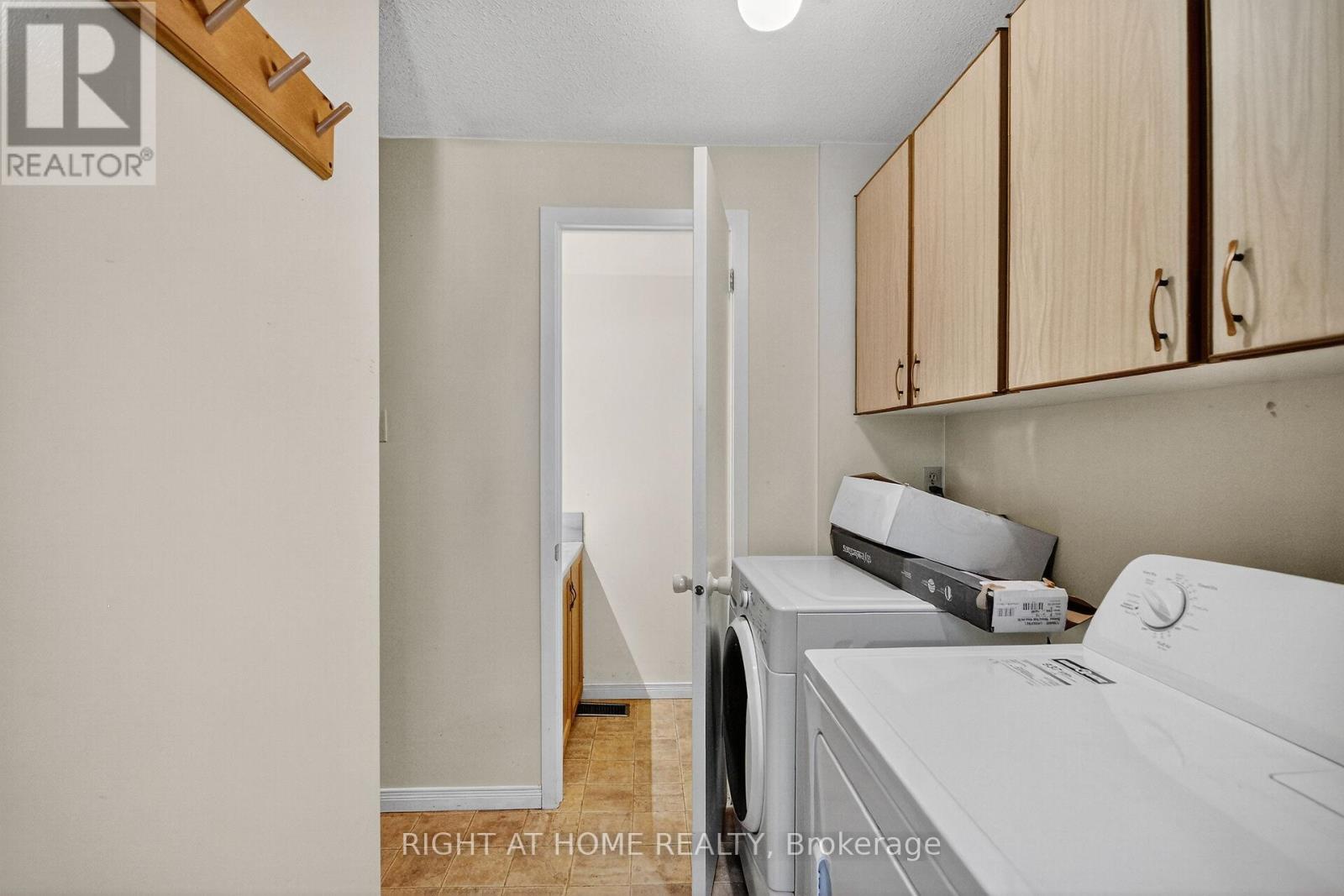 90 Sherway Drive, Ottawa, Ontario  K2J 1N8 - Photo 13 - X12494832