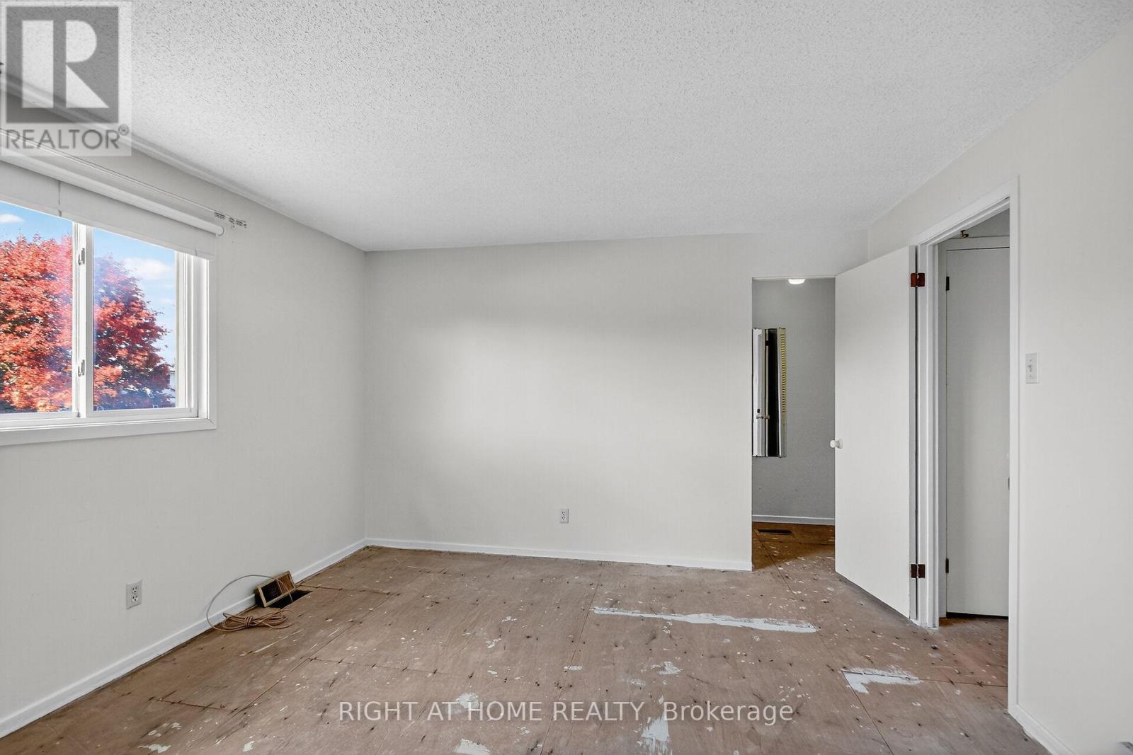 90 Sherway Drive, Ottawa, Ontario  K2J 1N8 - Photo 15 - X12494832