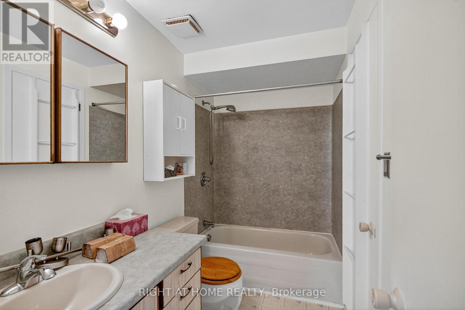 90 Sherway Drive, Ottawa, Ontario  K2J 1N8 - Photo 17 - X12494832