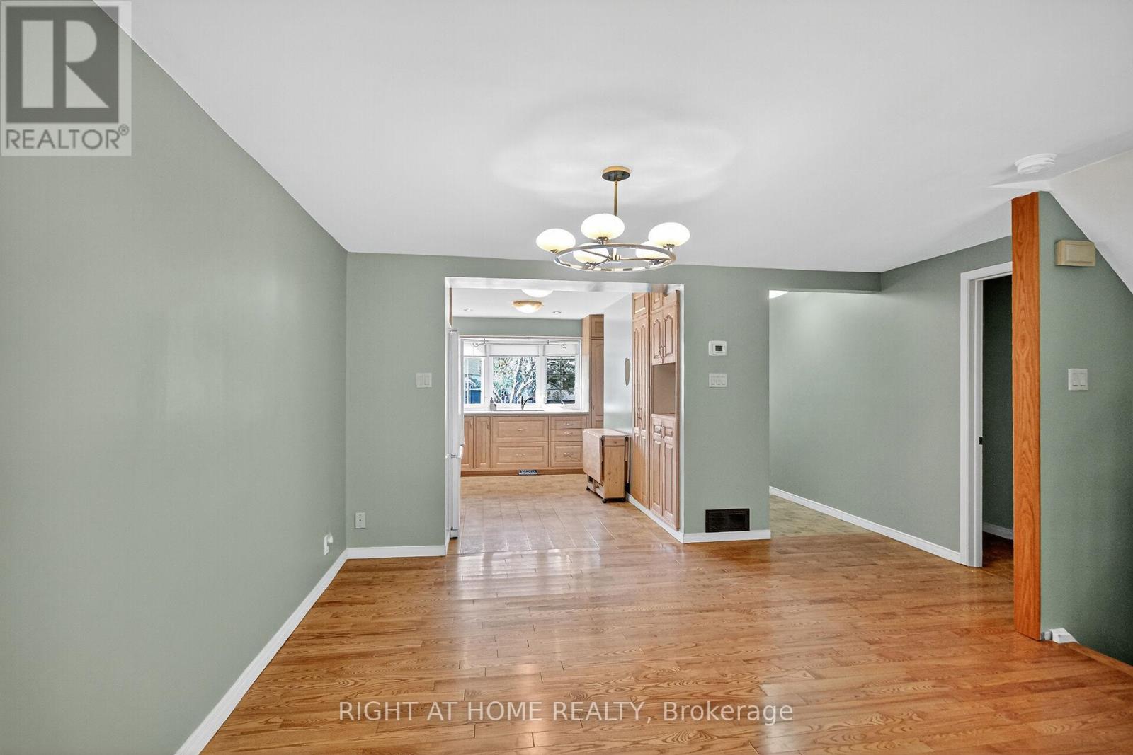 90 Sherway Drive, Ottawa, Ontario  K2J 1N8 - Photo 8 - X12494832