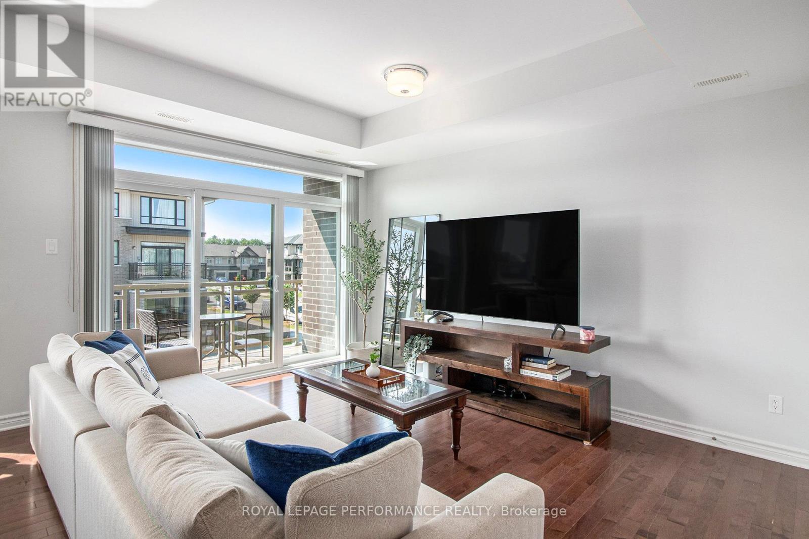 84 Carabiner Private, Ottawa, Ontario  K1W 0L7 - Photo 6 - X12494858