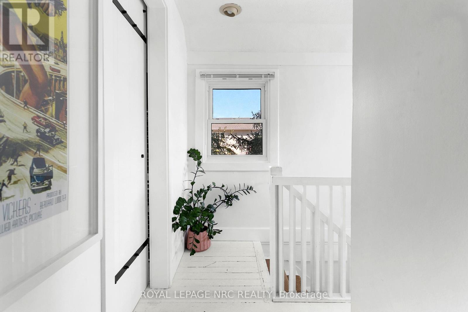 391 Cambridge Road W, Fort Erie (Crystal Beach), Ontario  L0S 1B0 - Photo 12 - X12494798