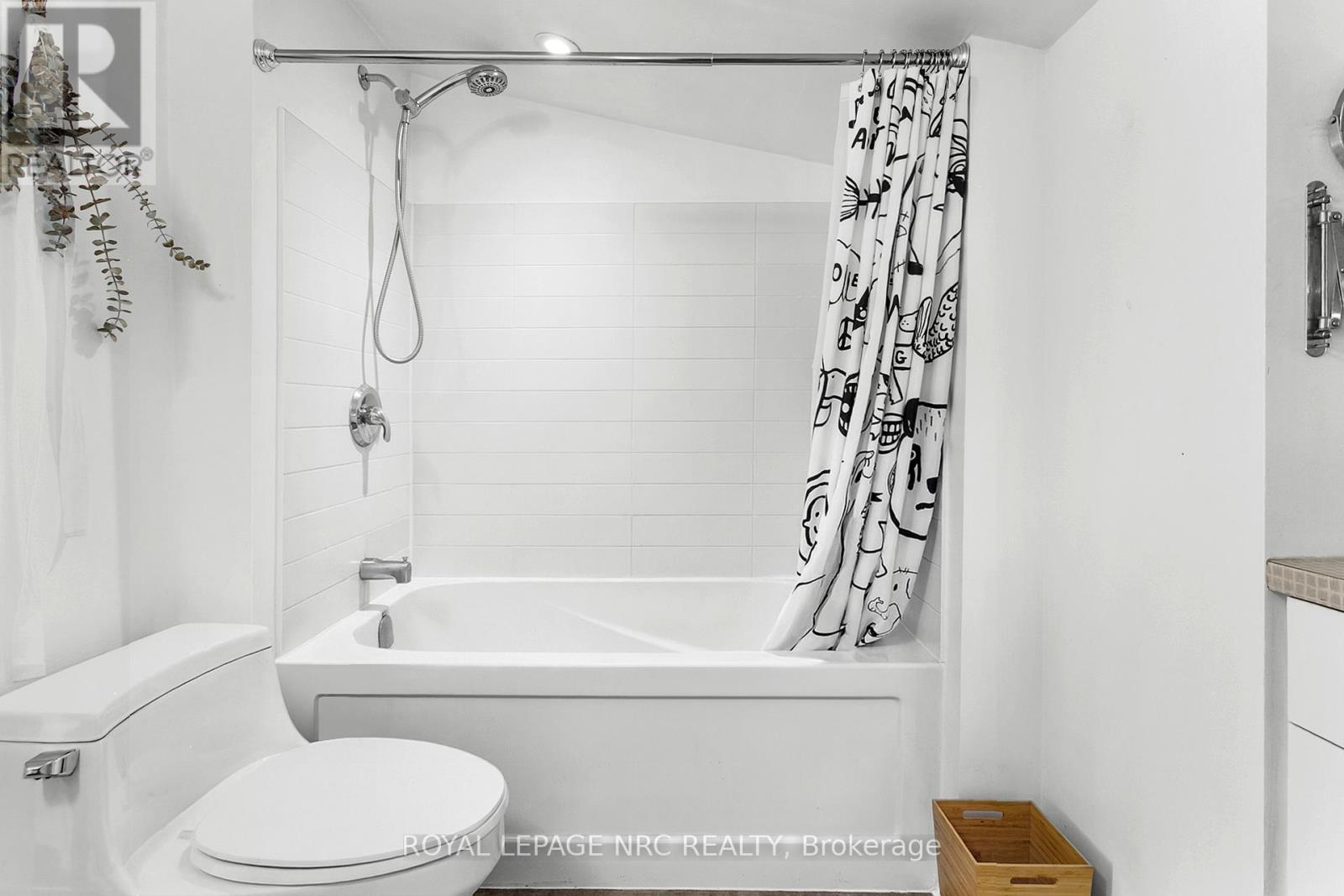 391 Cambridge Road W, Fort Erie (Crystal Beach), Ontario  L0S 1B0 - Photo 13 - X12494798