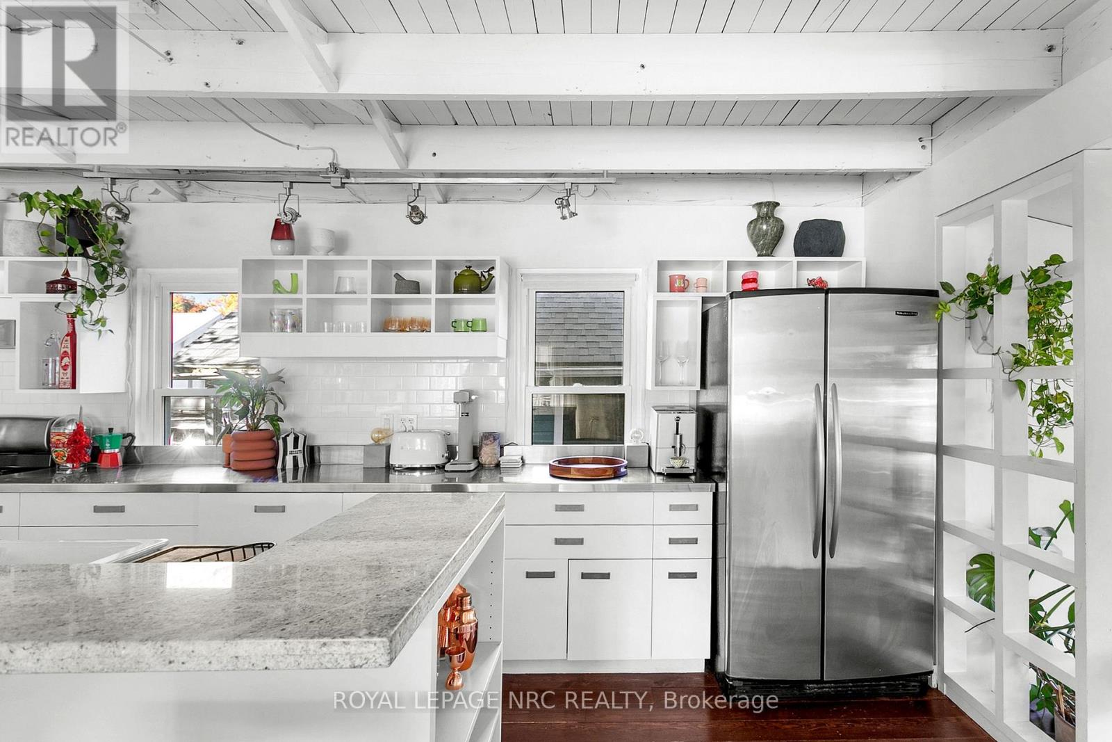 391 Cambridge Road W, Fort Erie (Crystal Beach), Ontario  L0S 1B0 - Photo 16 - X12494798