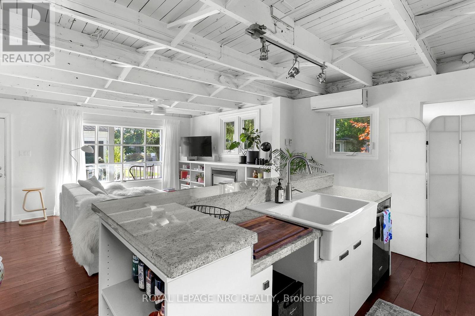 391 Cambridge Road W, Fort Erie (Crystal Beach), Ontario  L0S 1B0 - Photo 17 - X12494798