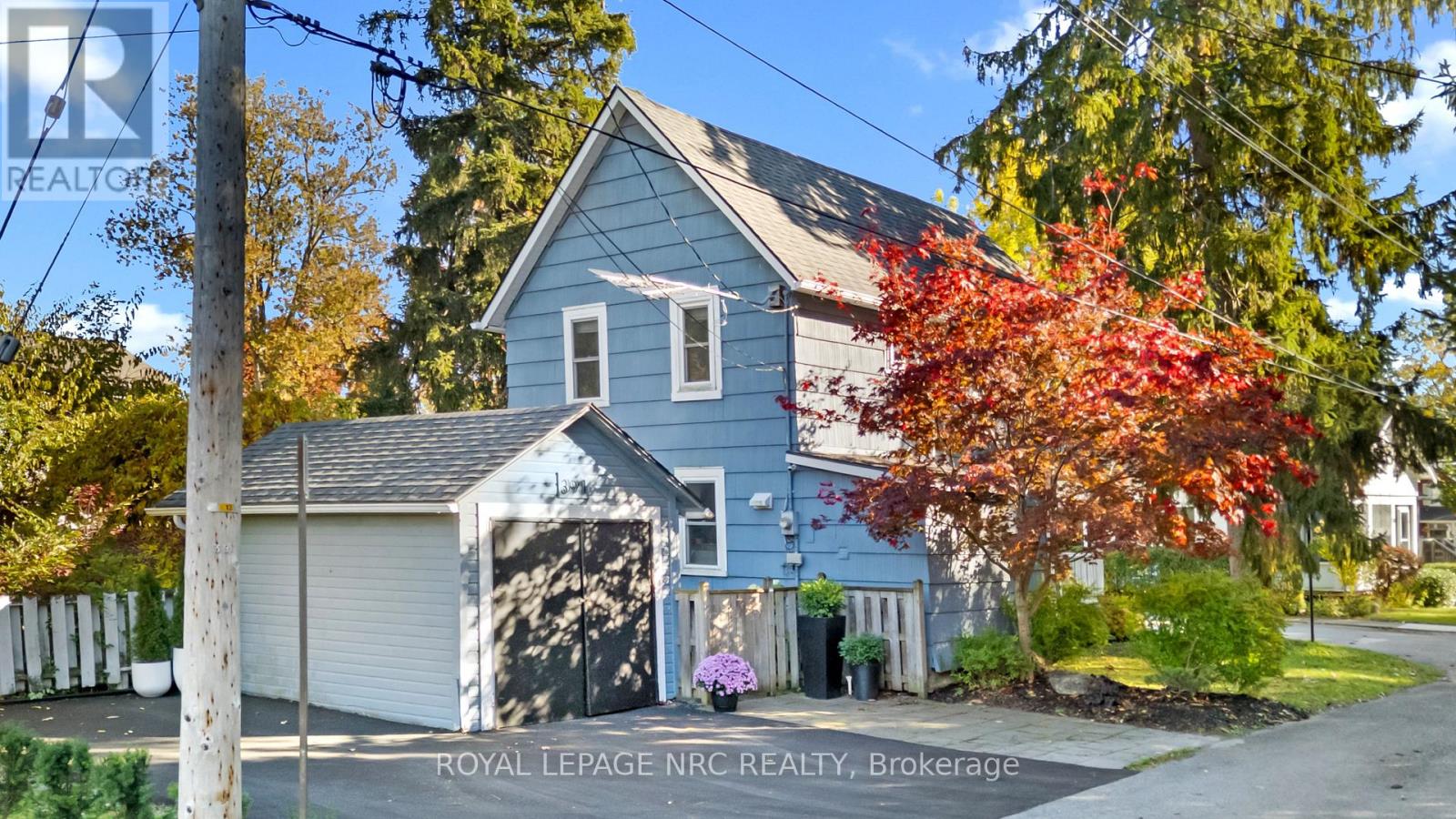 391 Cambridge Road W, Fort Erie (Crystal Beach), Ontario  L0S 1B0 - Photo 2 - X12494798