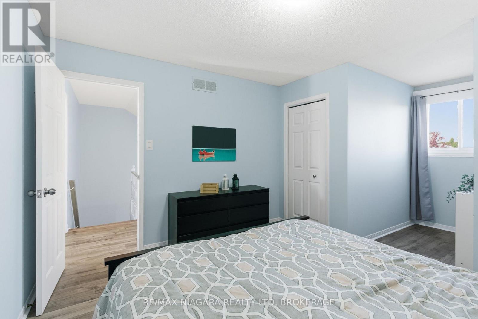 4549 Juniper Court, Lincoln (Beamsville), Ontario  L3J 0C8 - Photo 24 - X12494894