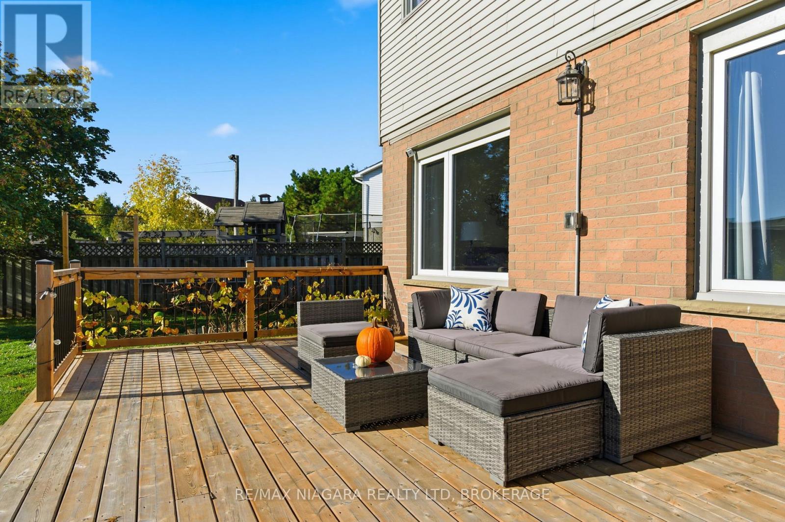 4549 Juniper Court, Lincoln (Beamsville), Ontario  L3J 0C8 - Photo 34 - X12494894