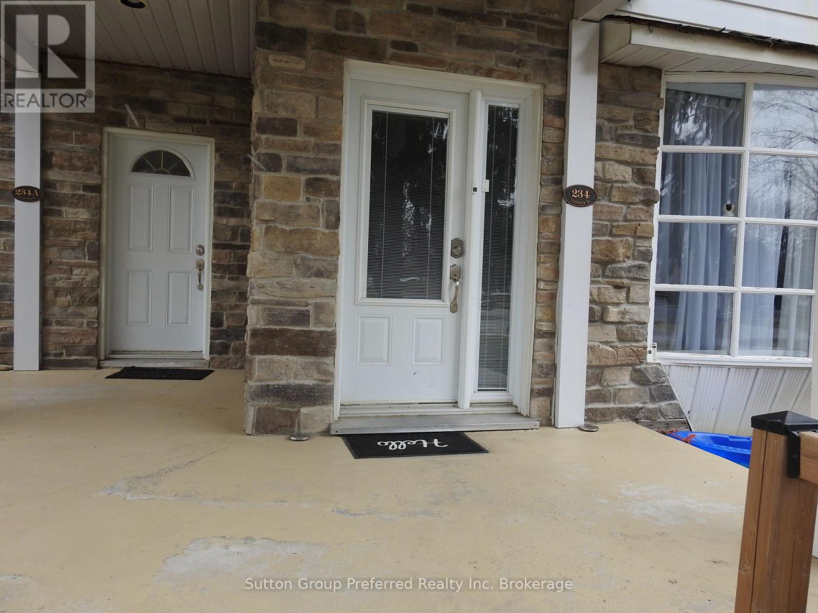 234 Victoria Street, Ingersoll, Ontario  N5C 2N1 - Photo 2 - X12494842