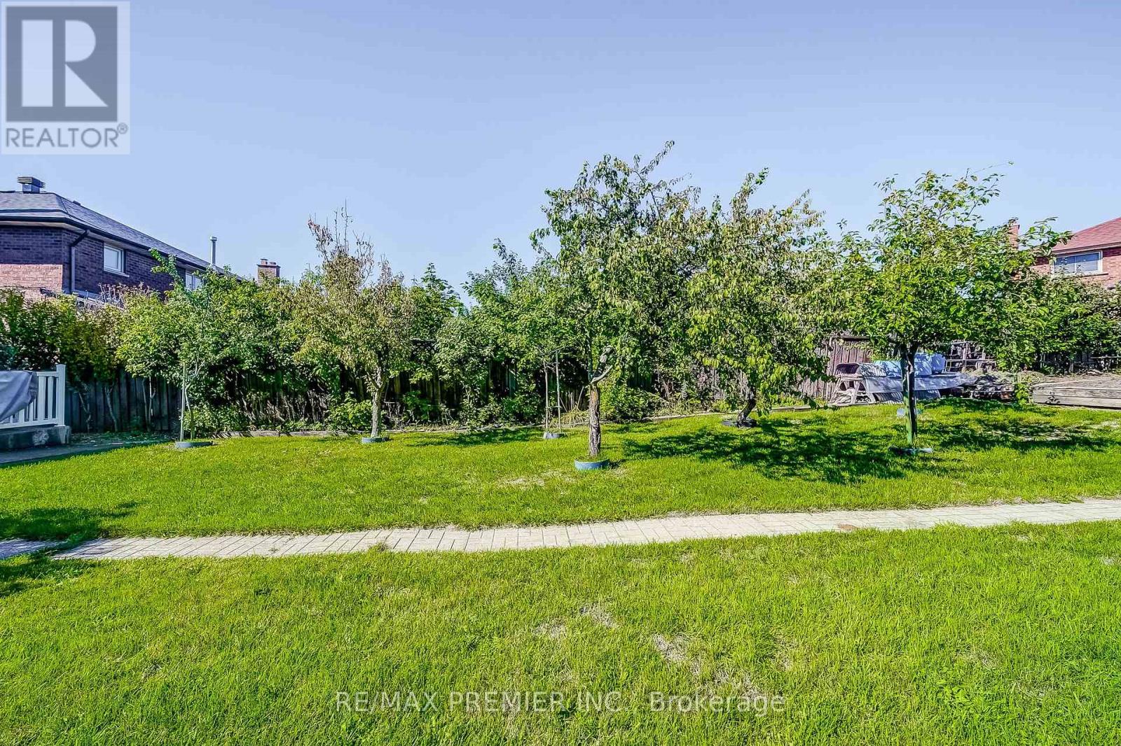300 Belview Avenue, Vaughan, Ontario  L4L 7V7 - Photo 31 - N12442678