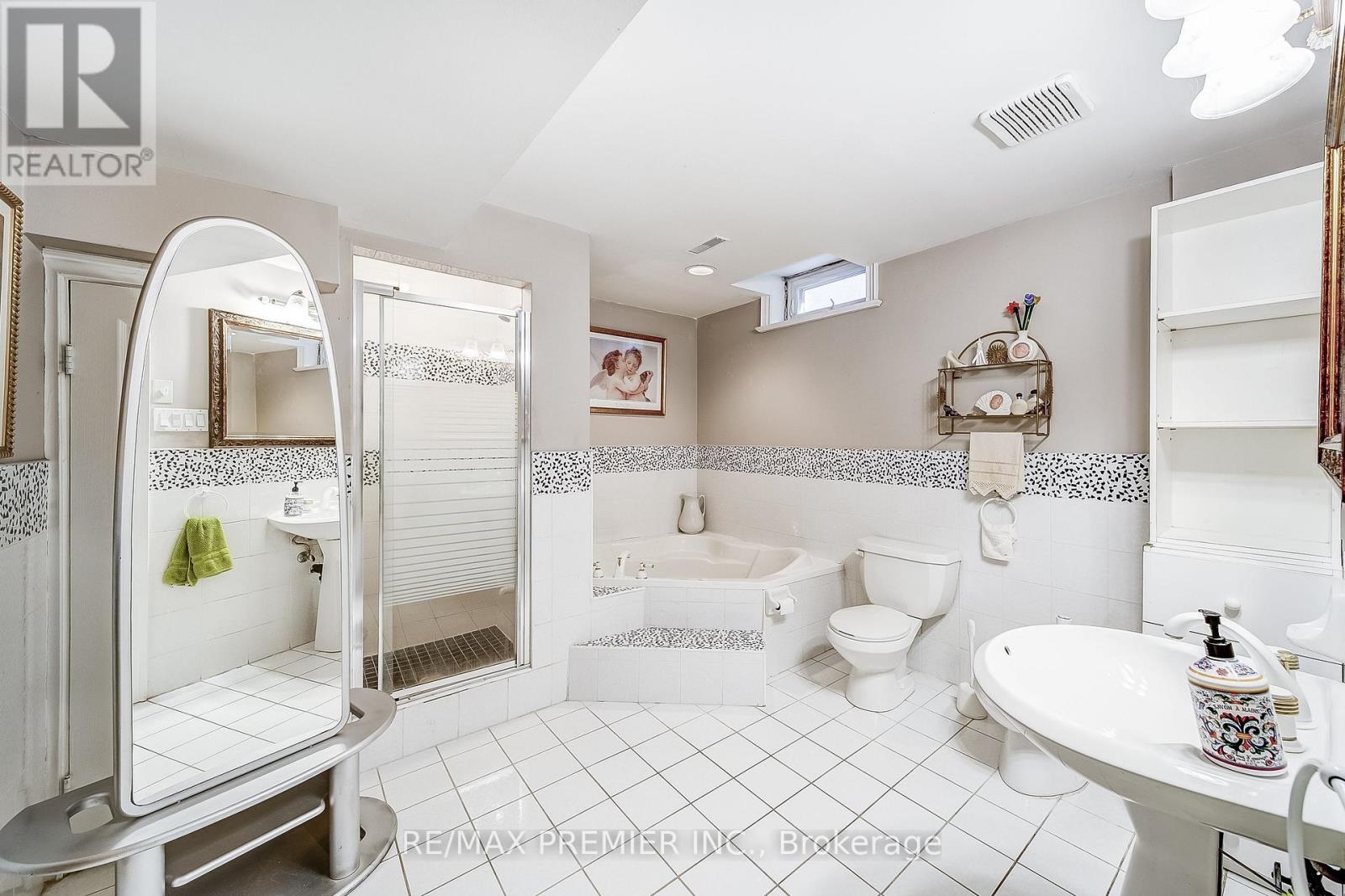 300 Belview Avenue, Vaughan, Ontario  L4L 7V7 - Photo 26 - N12442678