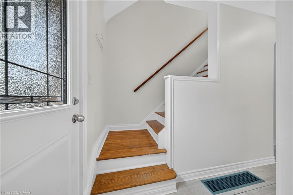 421 East 36th Street, Hamilton, Ontario  L8V 4A3 - Photo 19 - 40784240
