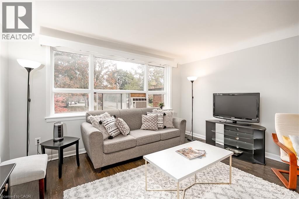 2128 Harris Crescent Unit# 7, Burlington, Ontario  L7R 1G4 - Photo 5 - 40783796