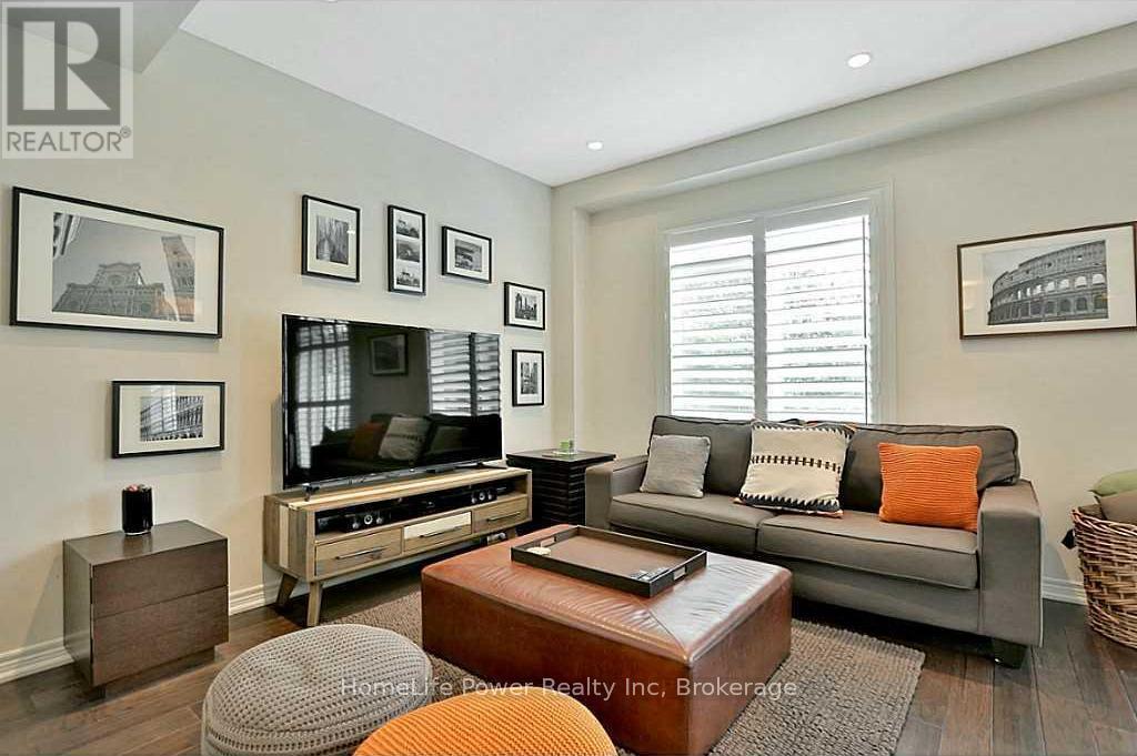 63 Southshore Crescent, Hamilton, Ontario  L8E 0J3 - Photo 2 - X12494826