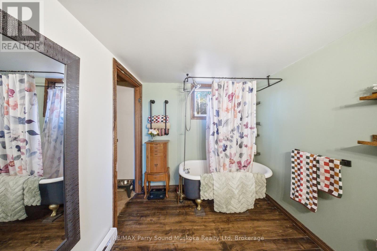 520 Centre Road, Mckellar, Ontario  P2A 0B4 - Photo 18 - X12494882