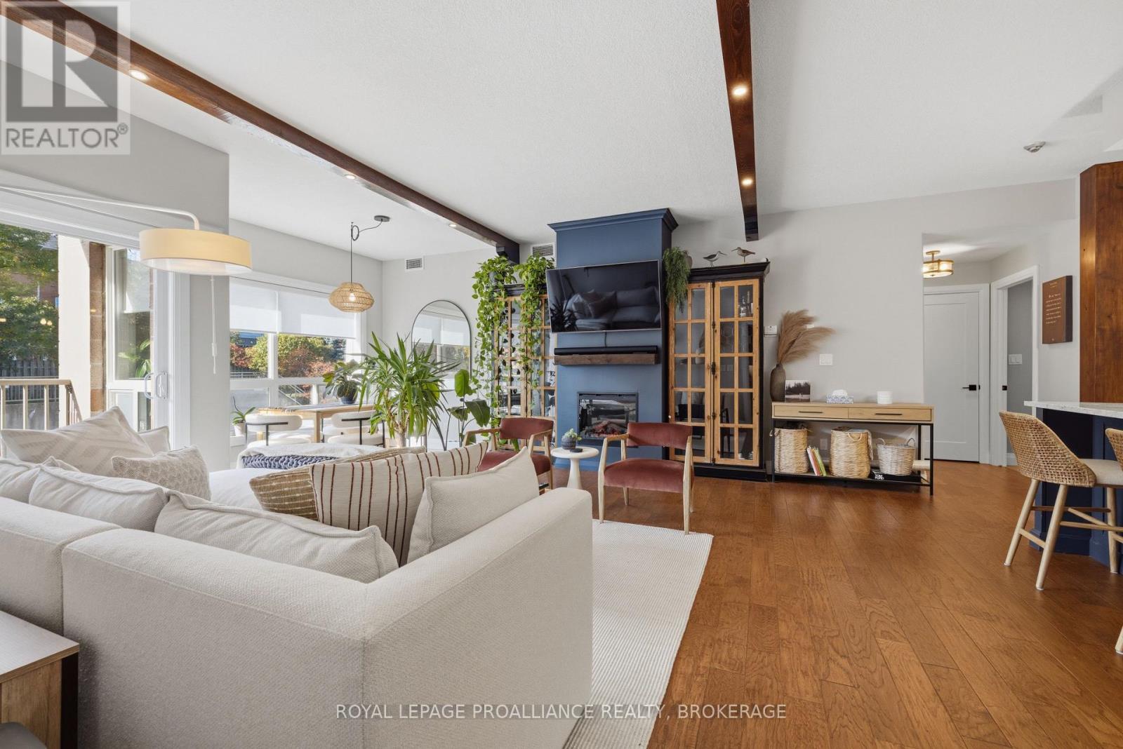 205 - 350 Wellington Street, Kingston, Ontario  K7K 7J7 - Photo 15 - X12494760