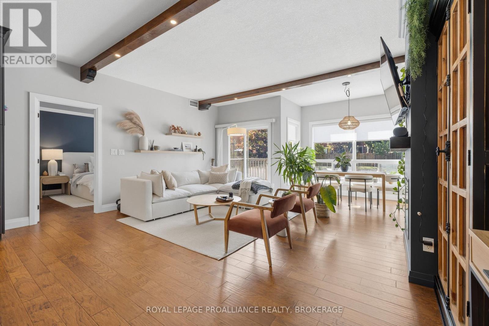 205 - 350 Wellington Street, Kingston, Ontario  K7K 7J7 - Photo 14 - X12494760