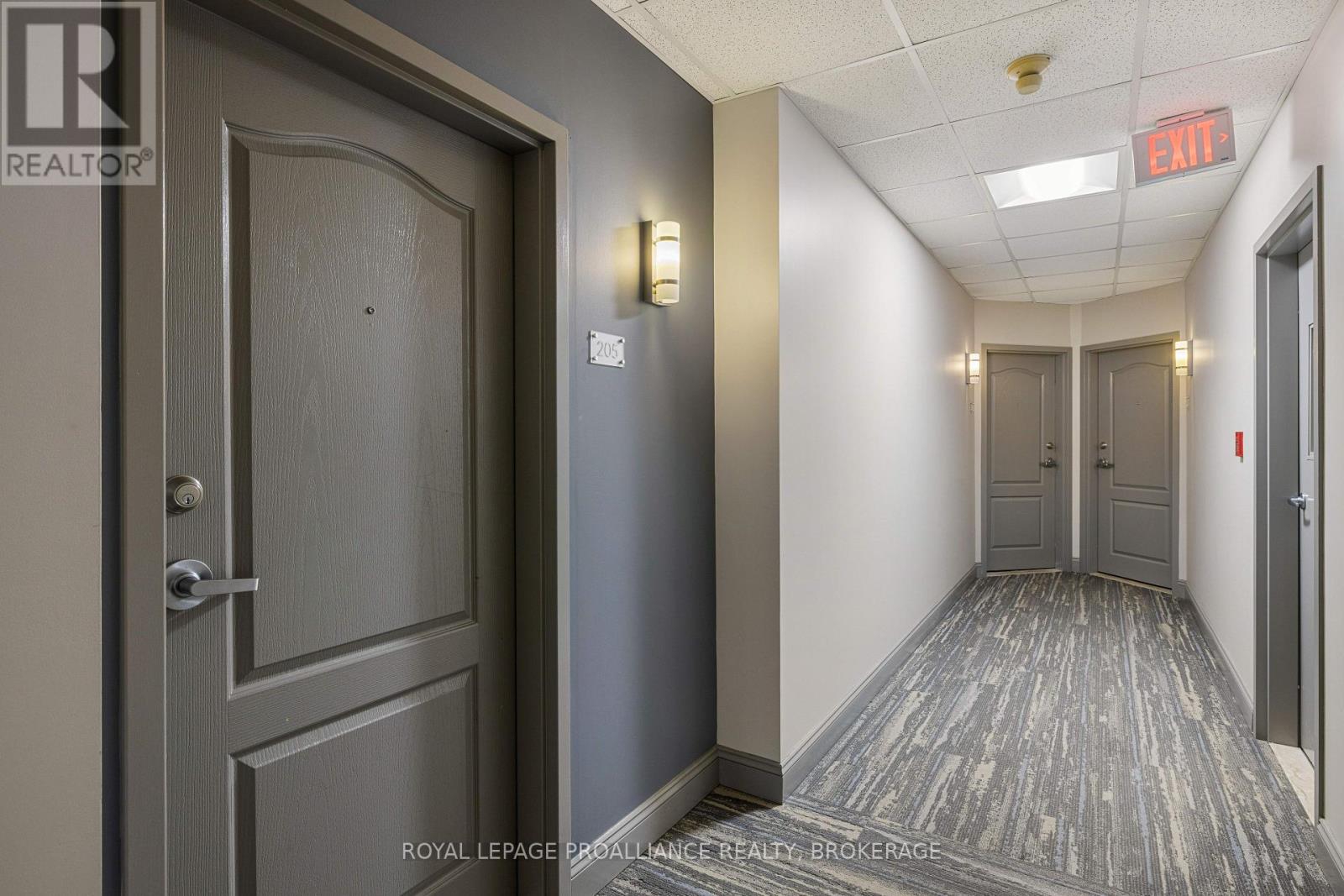 205 - 350 Wellington Street, Kingston, Ontario  K7K 7J7 - Photo 8 - X12494760