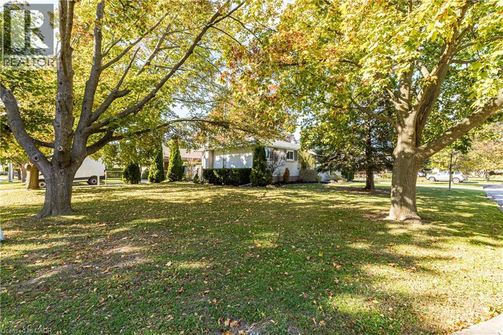 12 Ridley Heights Drive, St. Catharines, Ontario  L2S 2J2 - Photo 38 - 40784644