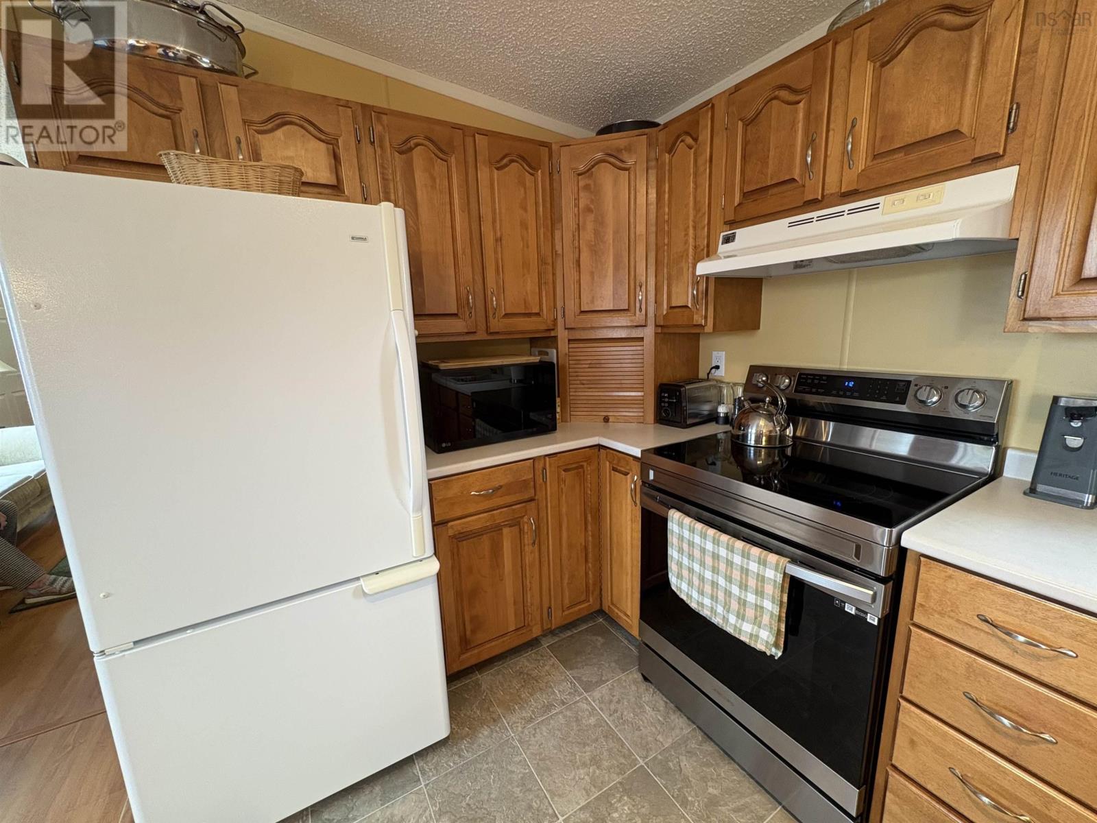 1056 Park Lane, Westville, Nova Scotia  B0K 2A0 - Photo 7 - 202522755