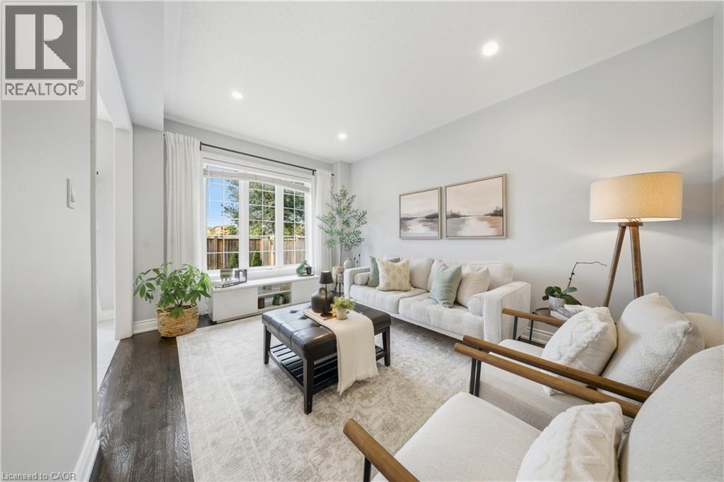 8 Summerberry Way, Hamilton, Ontario  L9B 0G2 - Photo 10 - 40782174