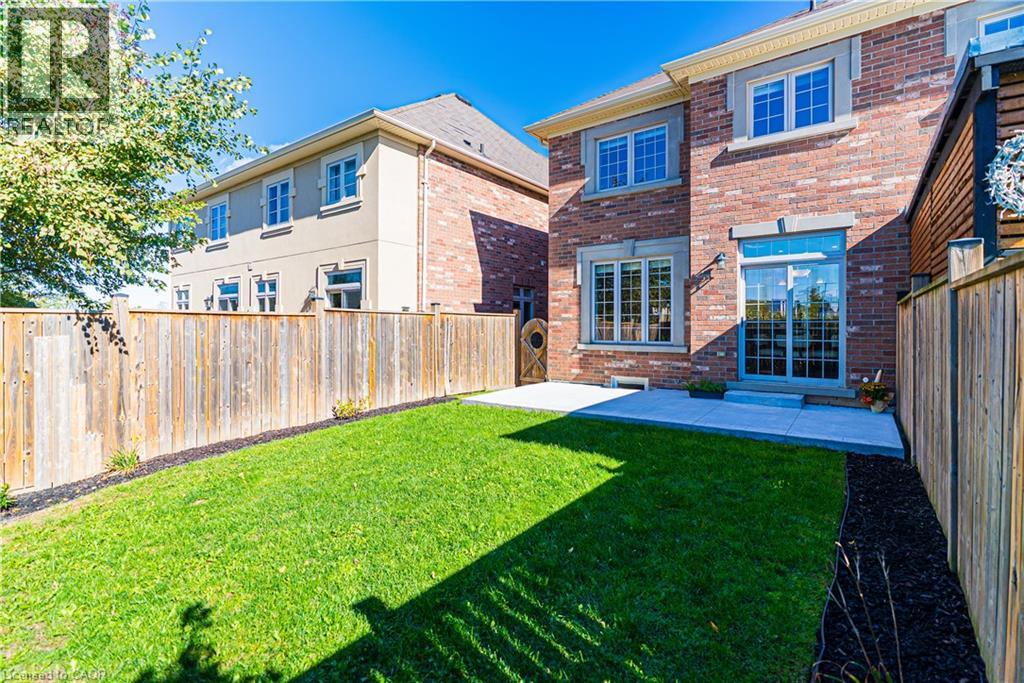 8 Summerberry Way, Hamilton, Ontario  L9B 0G2 - Photo 26 - 40782174