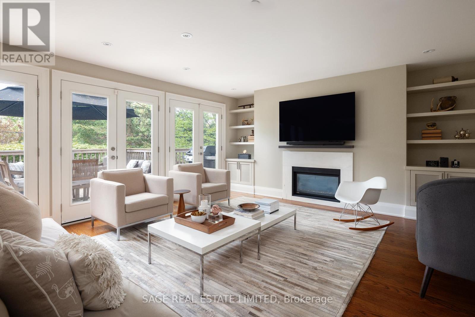 9 Canfield Place, Toronto, Ontario  M3B 2V5 - Photo 5 - C12375436