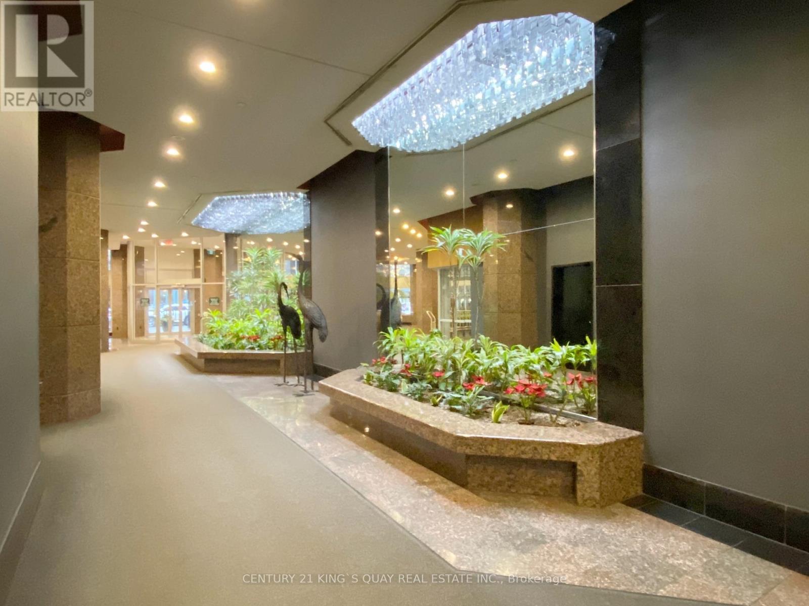 1900 - 38 Elm Street, Toronto, Ontario  M5G 2K5 - Photo 2 - C12490556