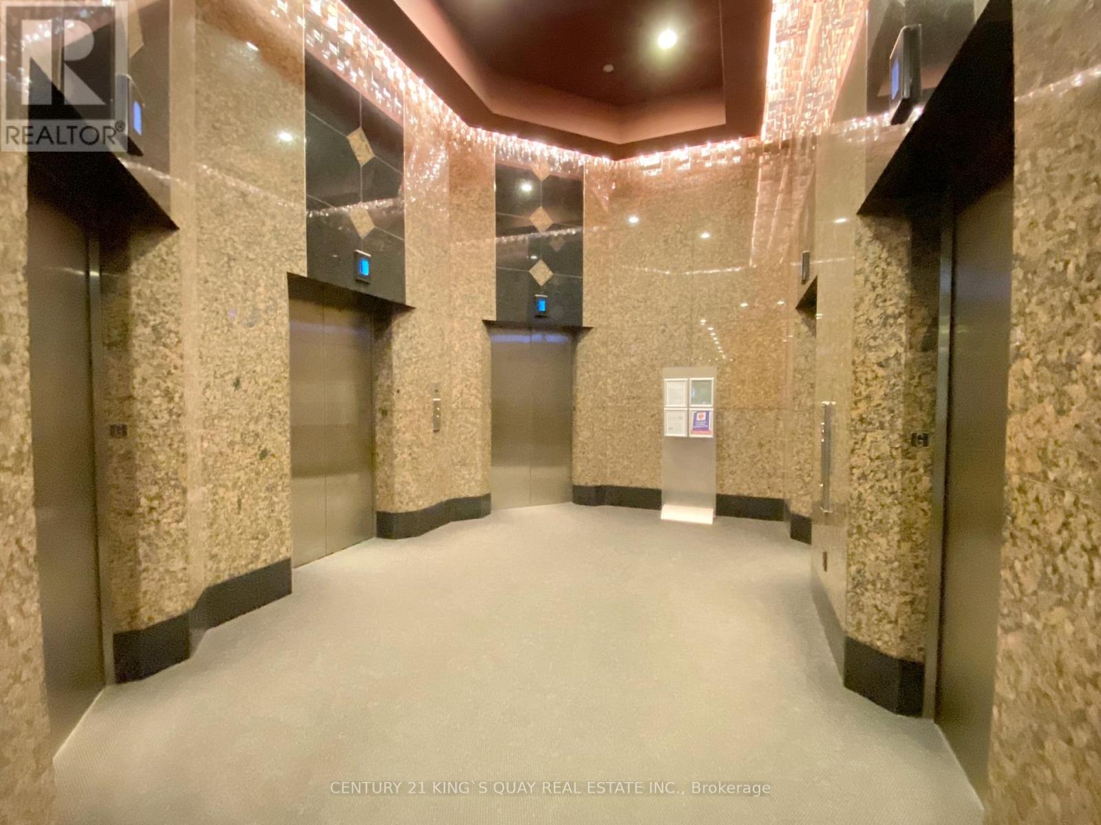 1900 - 38 Elm Street, Toronto, Ontario  M5G 2K5 - Photo 3 - C12490556