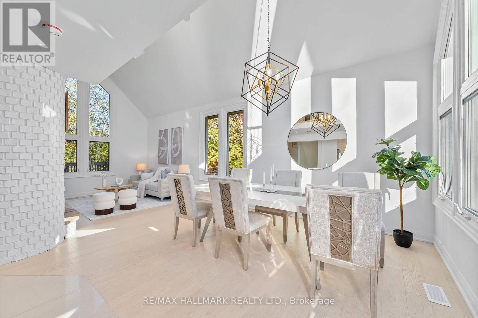 3716 Maple Grove Road, Innisfil, Ontario  L9S 3B3 - Photo 11 - N12468177