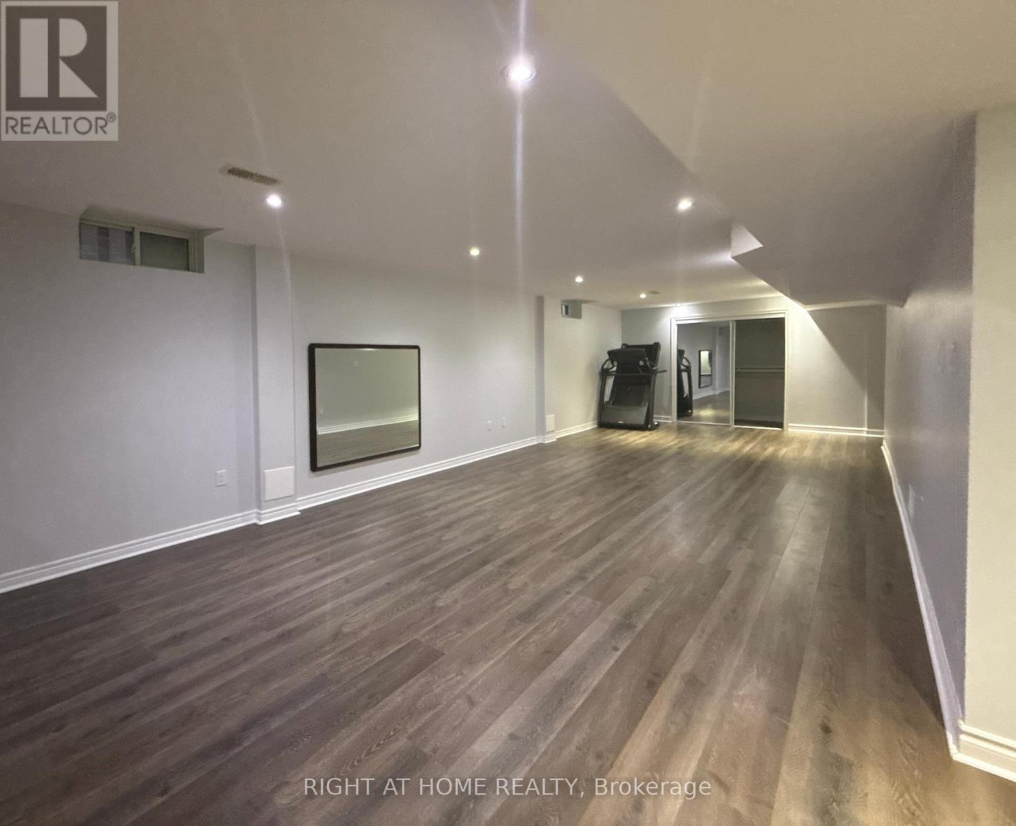 1294 Baseline Road, Hamilton, Ontario  L8E 0E4 - Photo 32 - X12492046