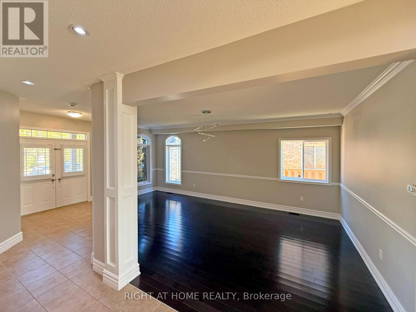 1294 Baseline Road, Hamilton, Ontario  L8E 0E4 - Photo 5 - X12492046