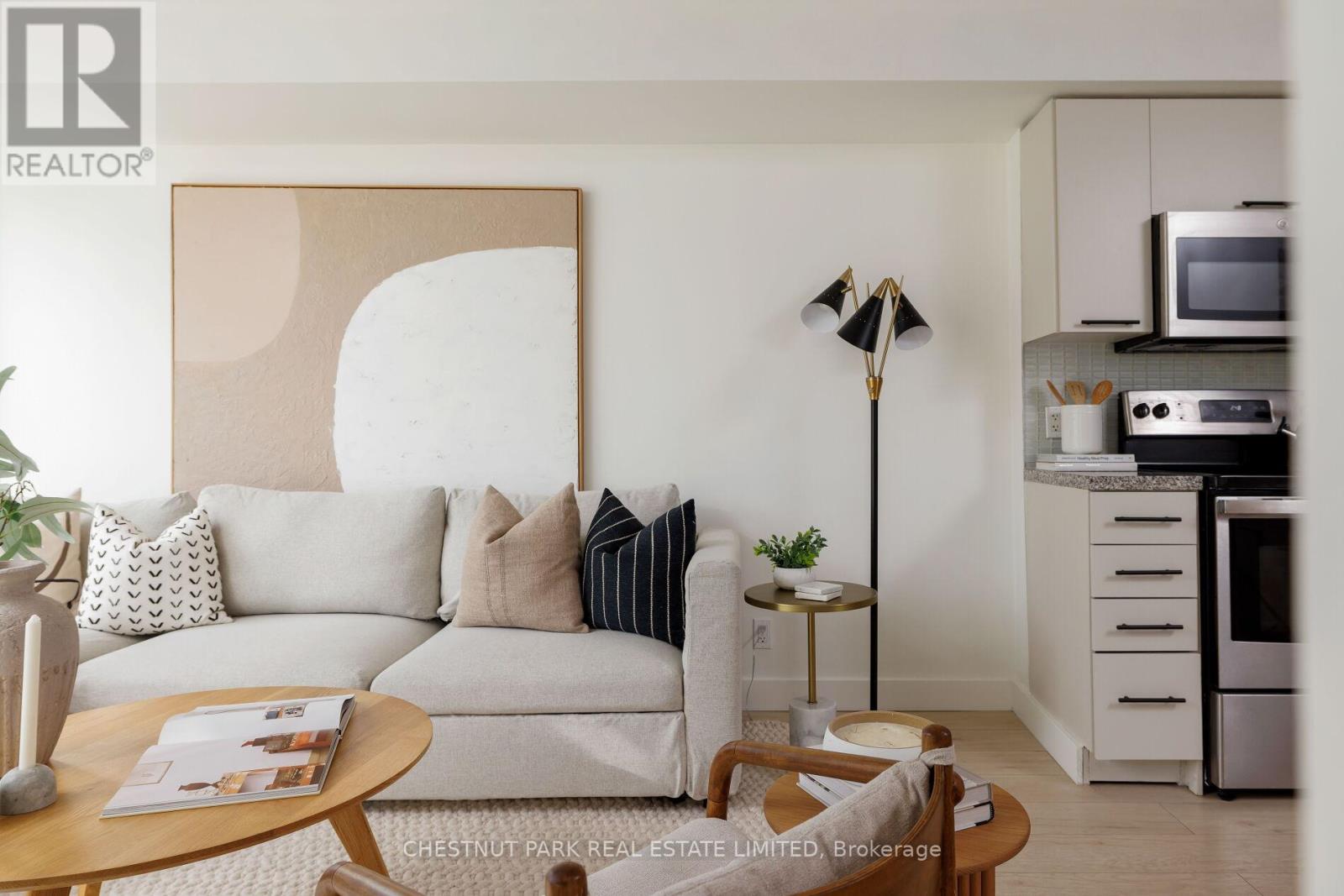 501 - 21 Nelson Street, Toronto, Ontario  M5V 3H9 - Photo 10 - C12494774