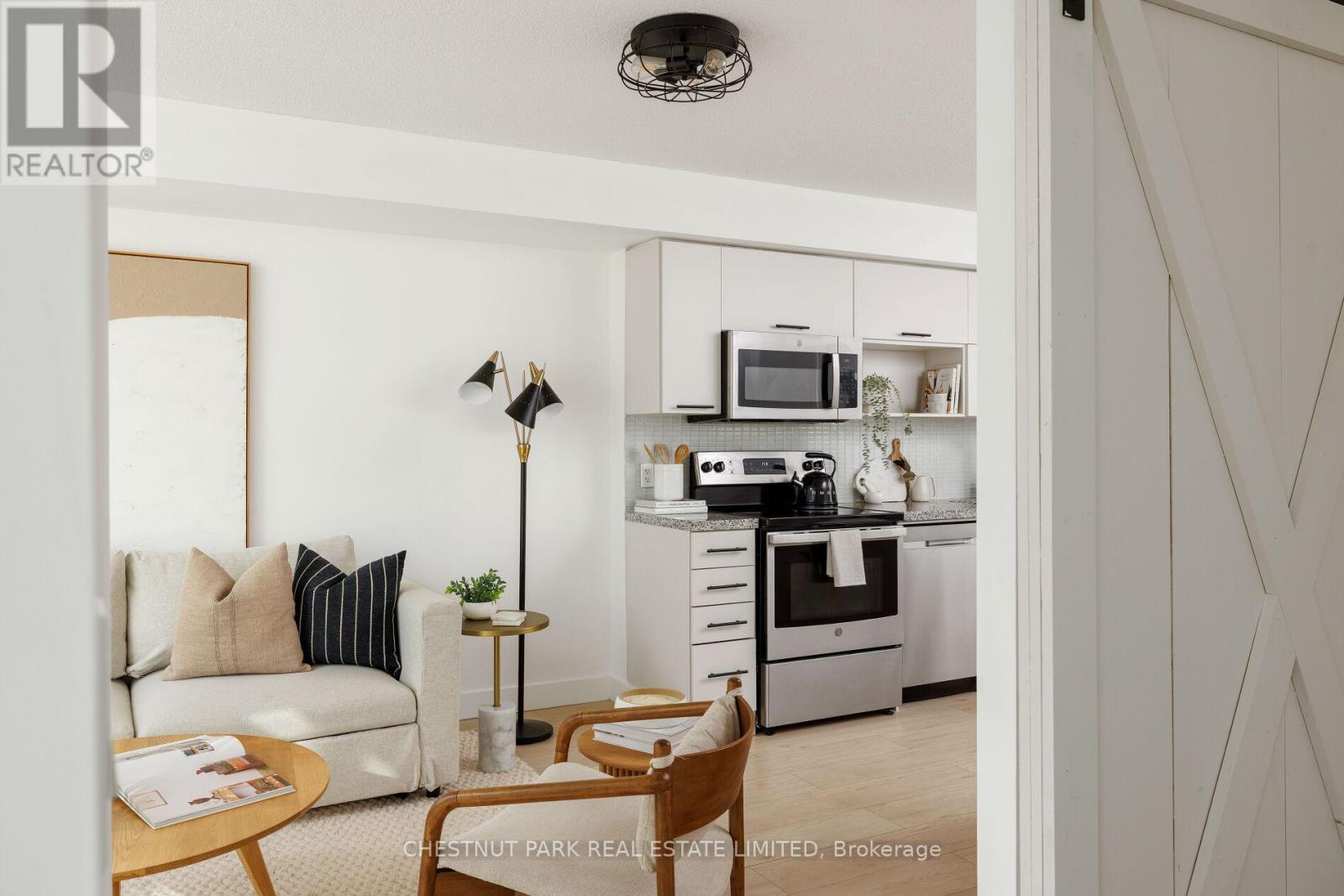 501 - 21 Nelson Street, Toronto, Ontario  M5V 3H9 - Photo 15 - C12494774