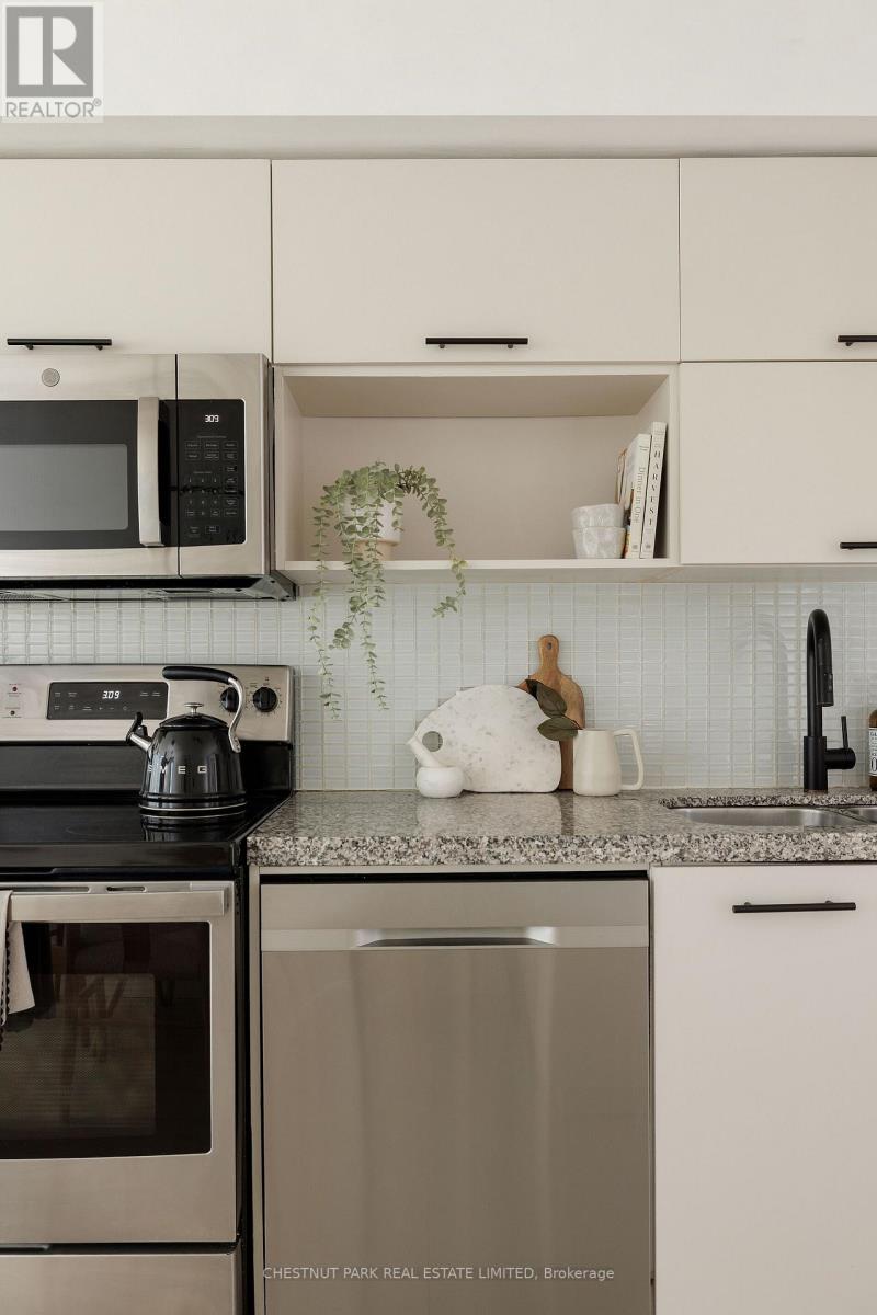 501 - 21 Nelson Street, Toronto, Ontario  M5V 3H9 - Photo 18 - C12494774