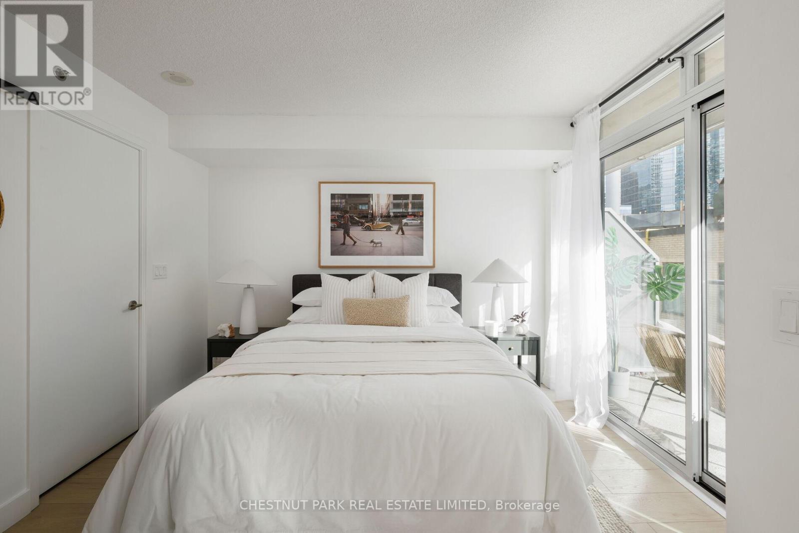 501 - 21 Nelson Street, Toronto, Ontario  M5V 3H9 - Photo 22 - C12494774