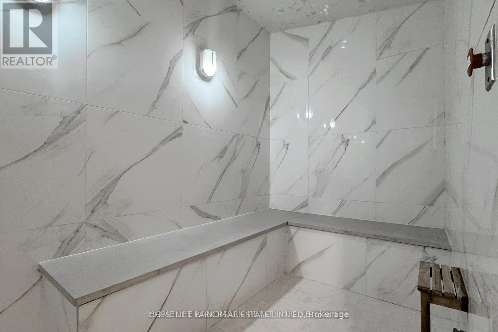 501 - 21 Nelson Street, Toronto, Ontario  M5V 3H9 - Photo 42 - C12494774