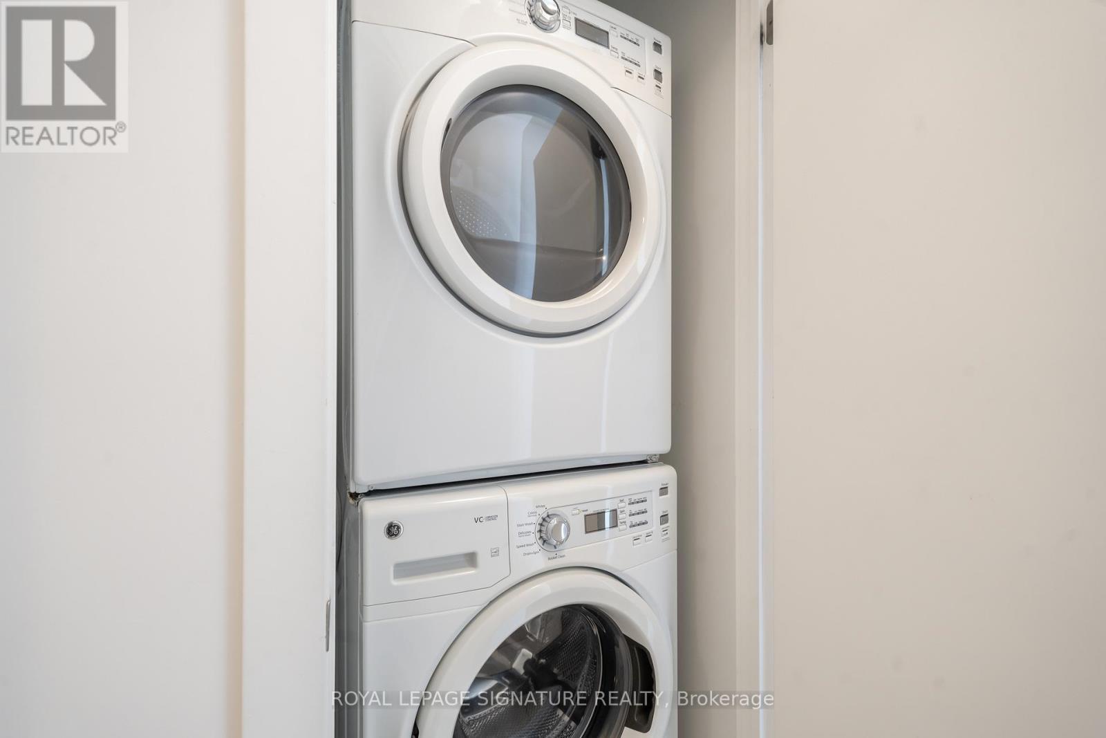 1106 - 20 Bruyeres Mews, Toronto, Ontario  M5V 0G8 - Photo 10 - C12494838