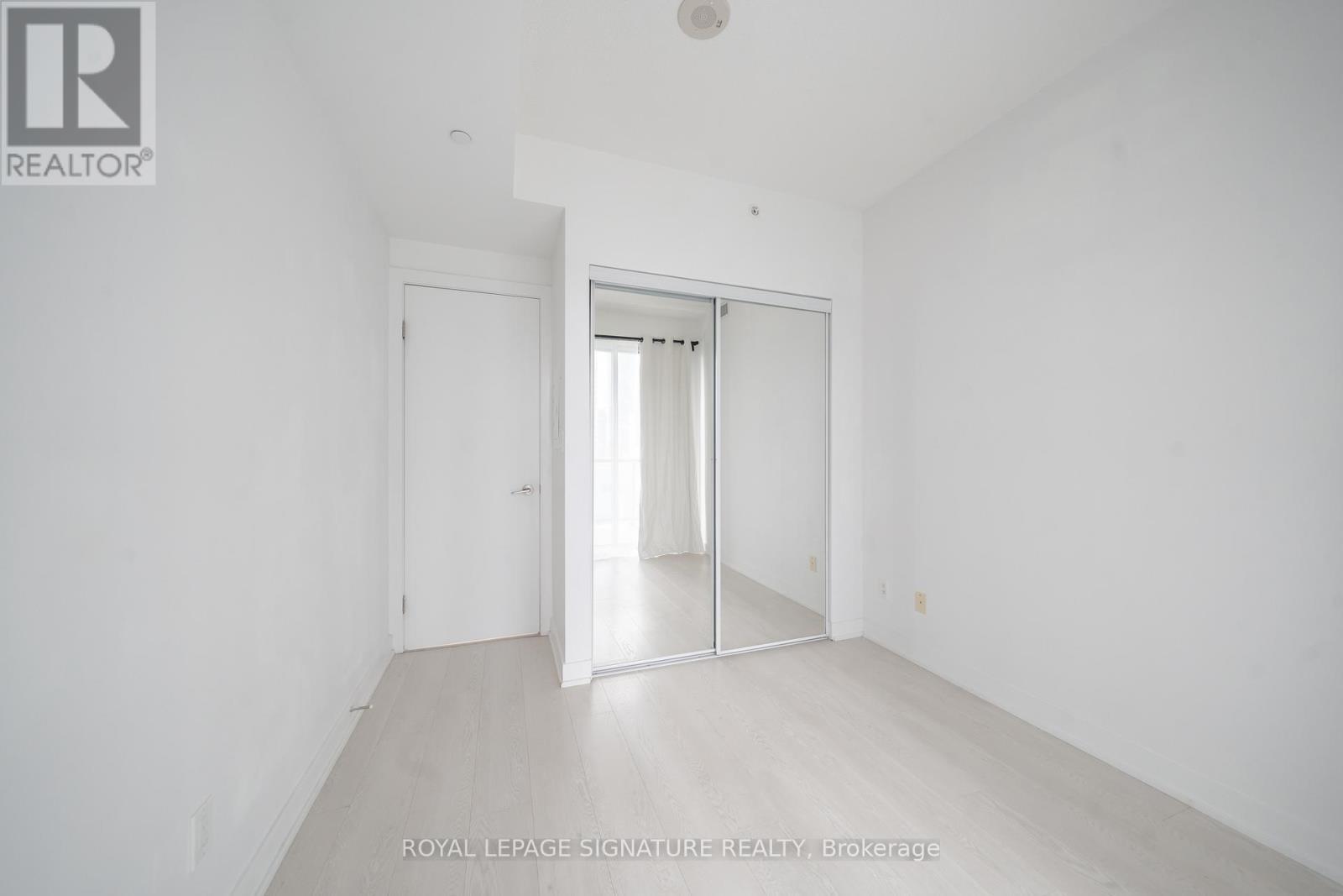 1106 - 20 Bruyeres Mews, Toronto, Ontario  M5V 0G8 - Photo 13 - C12494838