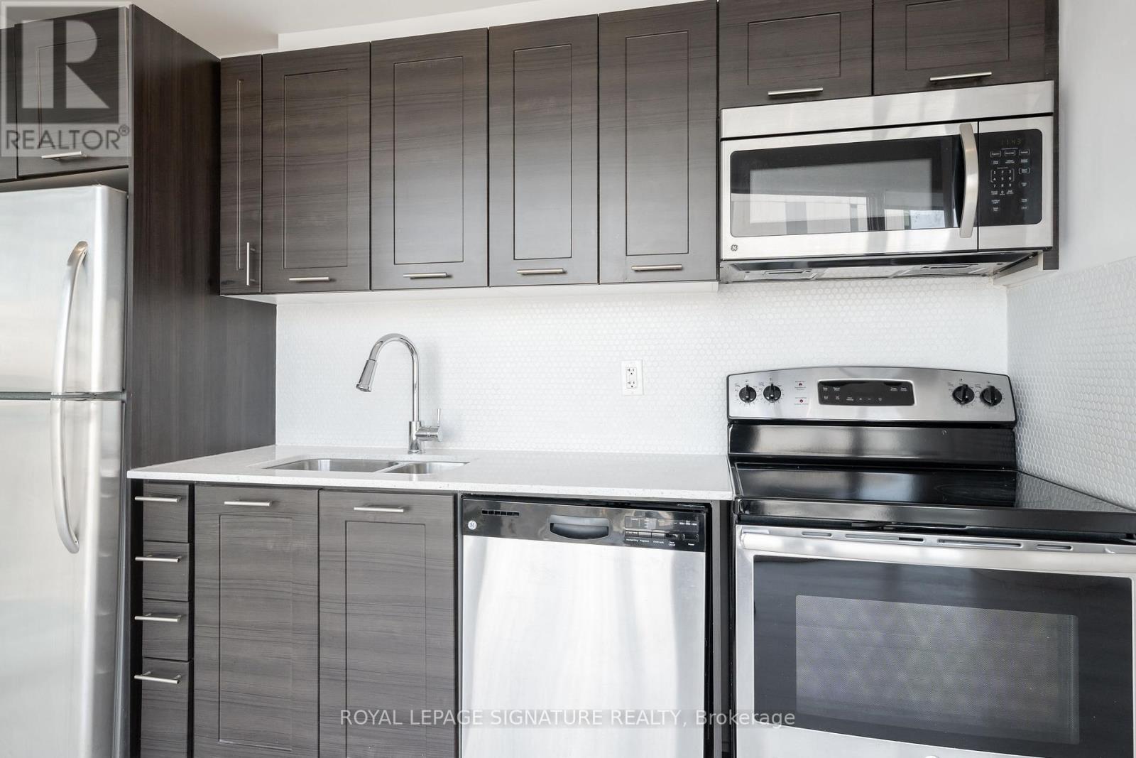 1106 - 20 Bruyeres Mews, Toronto, Ontario  M5V 0G8 - Photo 16 - C12494838