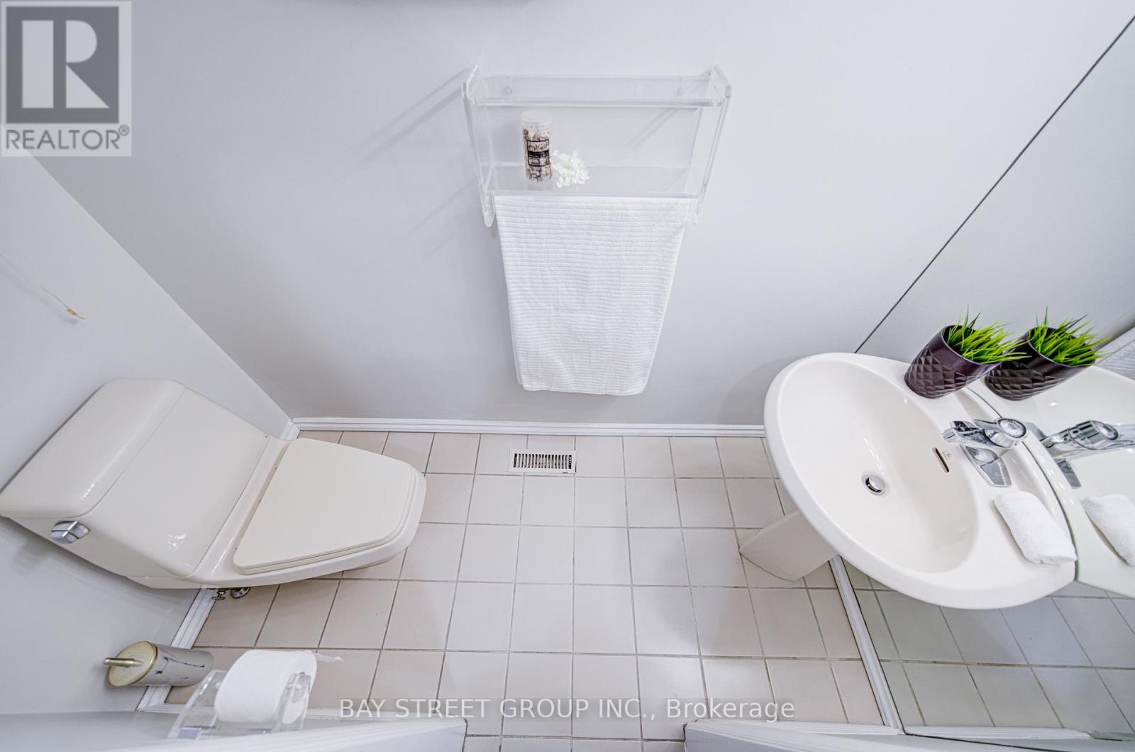 41 Covewood Street, Toronto, Ontario  M2M 2Z2 - Photo 22 - C12494868