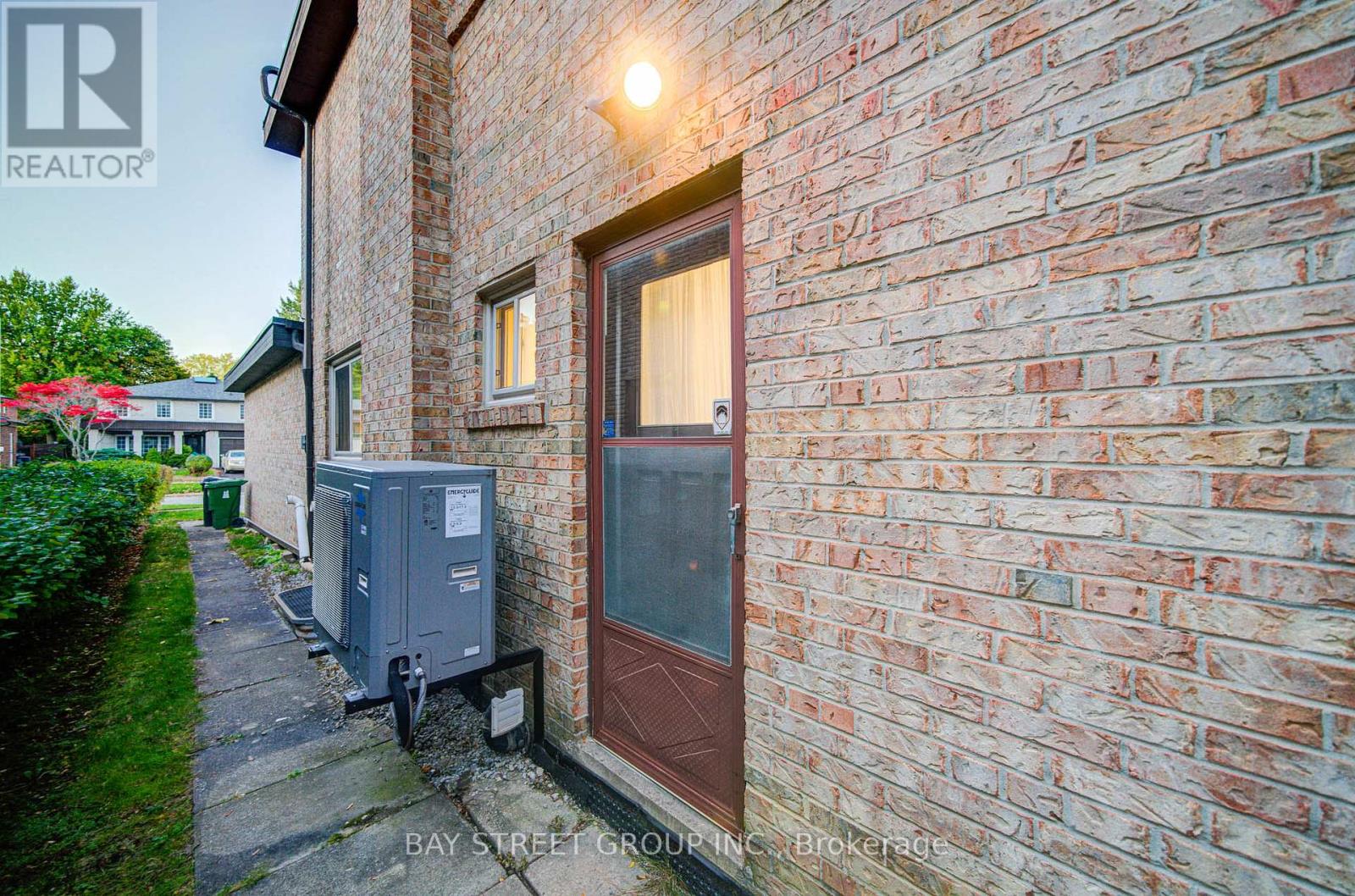41 Covewood Street, Toronto, Ontario  M2M 2Z2 - Photo 48 - C12494868