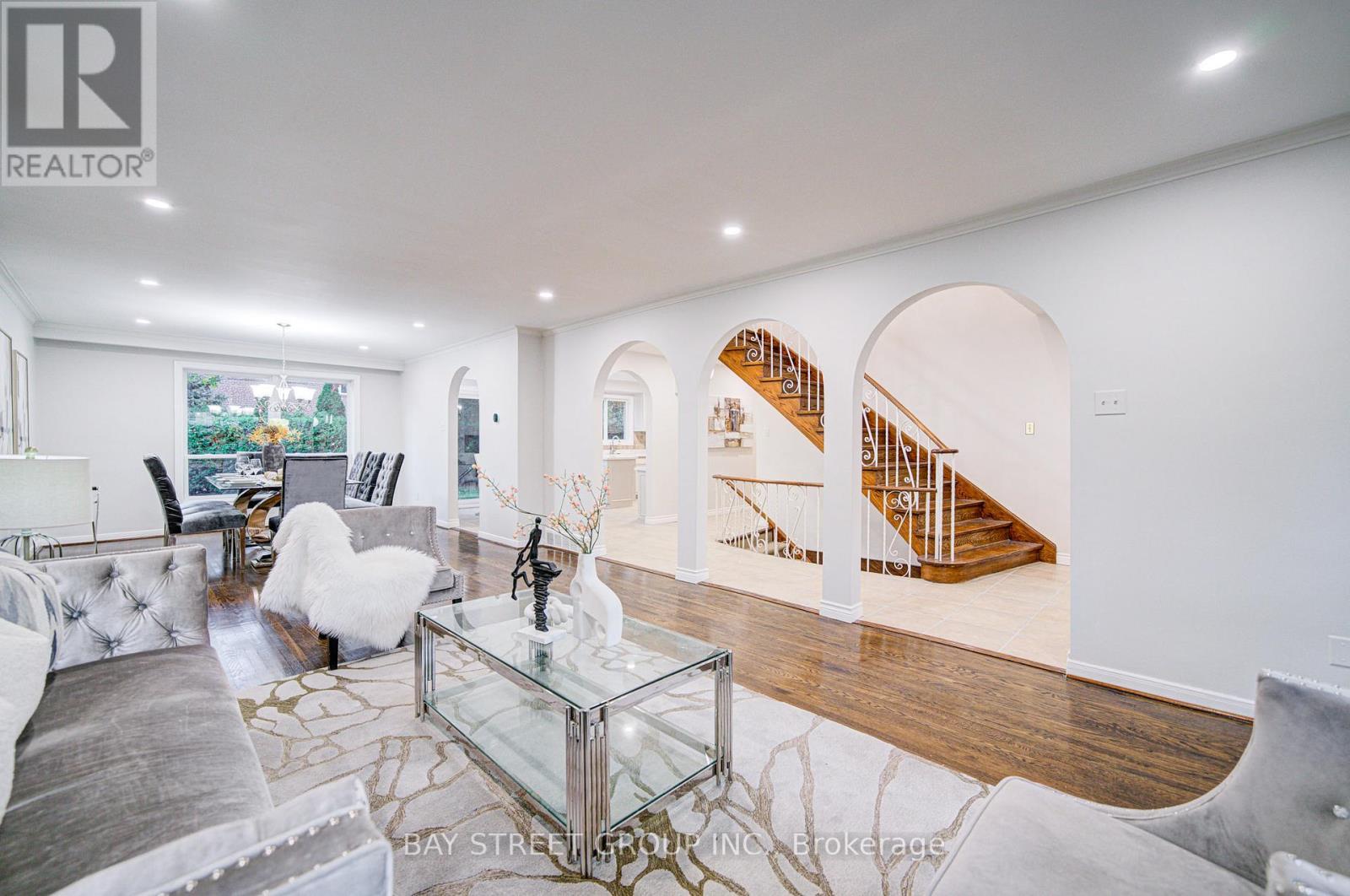 41 Covewood Street, Toronto, Ontario  M2M 2Z2 - Photo 9 - C12494868