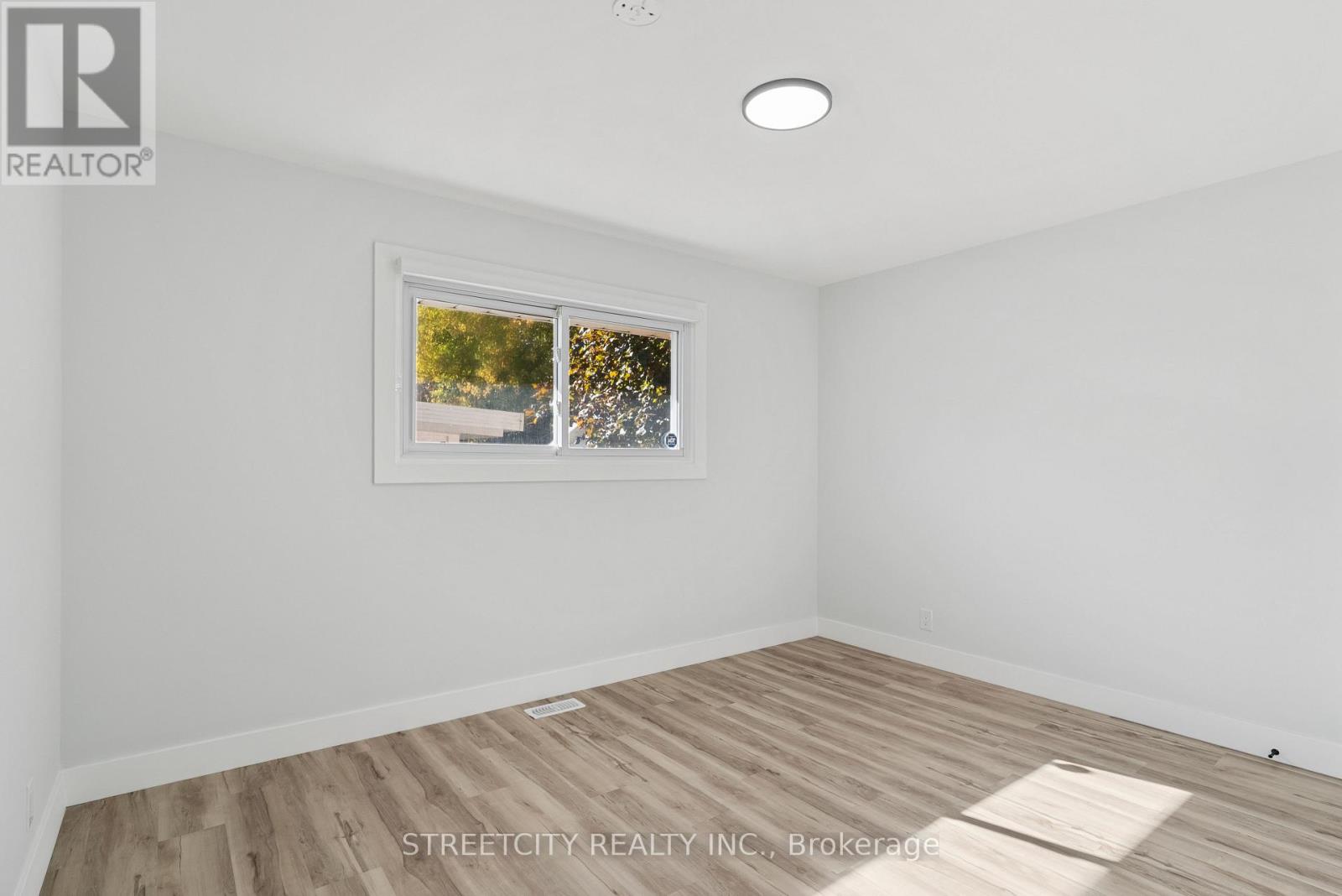 53 Susan Avenue, London East, Ontario  N5V 2G1 - Photo 18 - X12494776