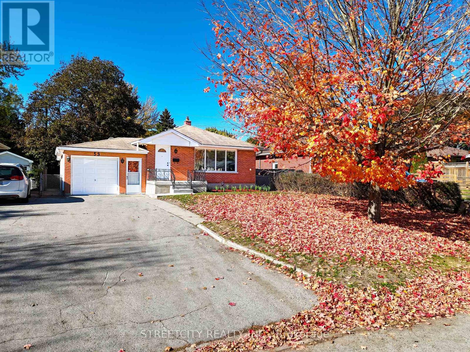 53 Susan Avenue, London East, Ontario  N5V 2G1 - Photo 2 - X12494776