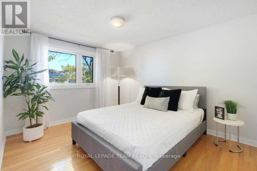 28 Holitman Drive, Ottawa, Ontario  K2J 2A9 - Photo 29 - X12492060