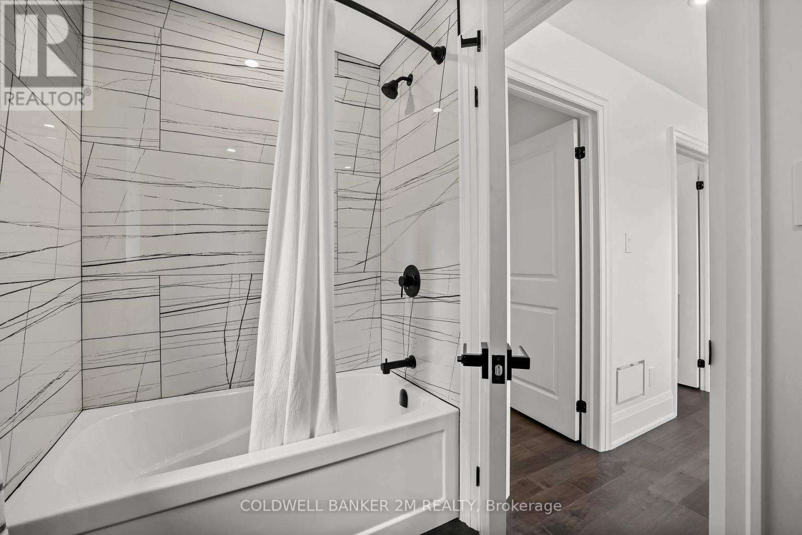 128 Buckingham Avenue, Oshawa (O'neill), Ontario  L1G 2K5 - Photo 29 - E12495194